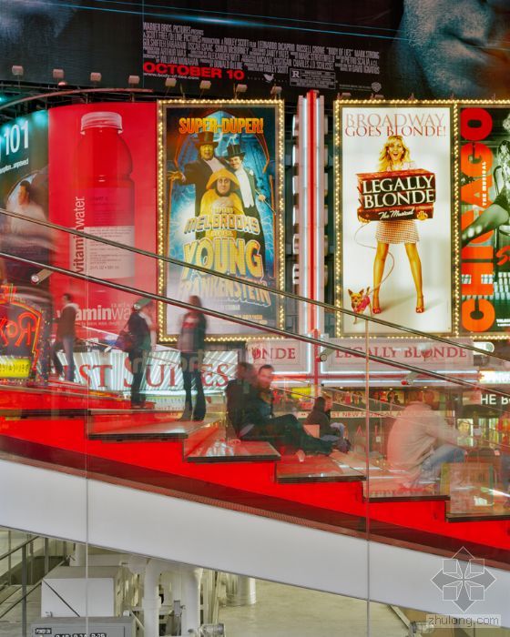 TKTS售票亭 重建的杜菲神父廣場 TKTS售票亭 重建的杜菲神父廣場