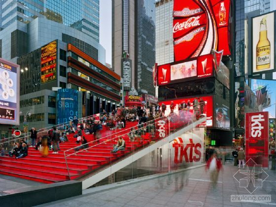 TKTS售票亭 重建的杜菲神父廣場 TKTS售票亭 重建的杜菲神父廣場