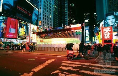 TKTS售票亭 重建的杜菲神父廣場 TKTS售票亭 重建的杜菲神父廣場