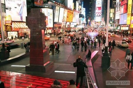 TKTS售票亭 重建的杜菲神父廣場 TKTS售票亭 重建的杜菲神父廣場