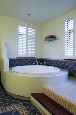 衛浴瓷磚之簡潔大氣 衛浴瓷磚之簡潔大氣