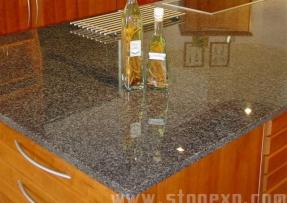 廚房臺面板之高貴典雅