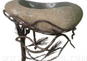 天然石材與鐵藝結(jié)合的洗手盆