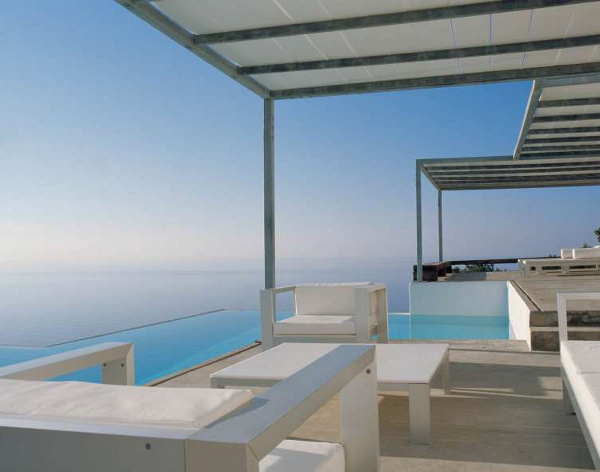 Home With Infinity Pool White Furniture