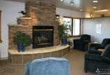 具有鄉村風格的石材壁爐