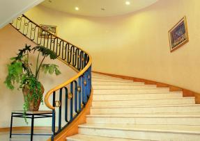 現(xiàn)代風(fēng)格樓梯設(shè)計(jì)