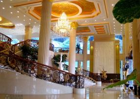 陳天和會所石材旋梯工程