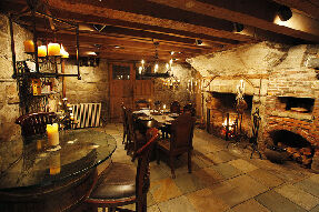 紐約州希臘風格古宅的石材地板