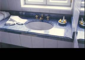 特色石材藍海應用于別墅室內設計