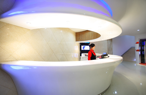 金碧輝煌量販?zhǔn)終TV