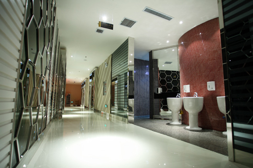 金碧輝煌量販?zhǔn)終TV