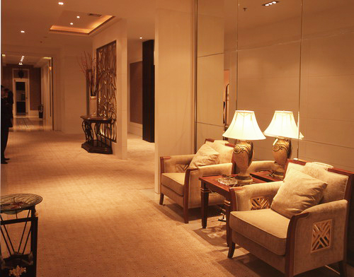 龍飛：貴州麗都燕鮑翅酒樓