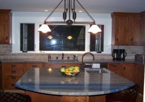 特色石材藍海應用于別墅廚房設計