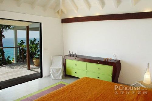 迫慶一郎作品：浪漫一身旗艦店設計