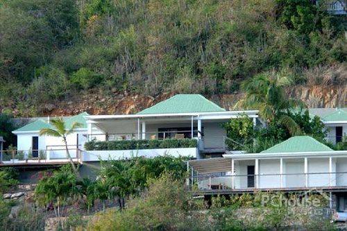 迫慶一郎作品：浪漫一身旗艦店設計