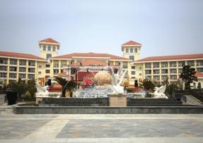 上海索菲特大酒店 石材室外地面應用