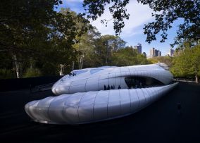 香港香奈爾流動藝術展覽廳 扎哈·哈迪德大師作品