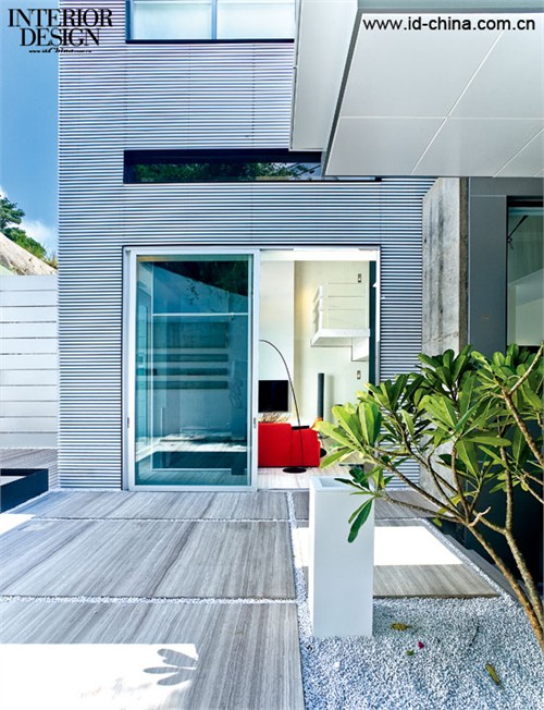 整棟建筑遵循自然簡約主義。