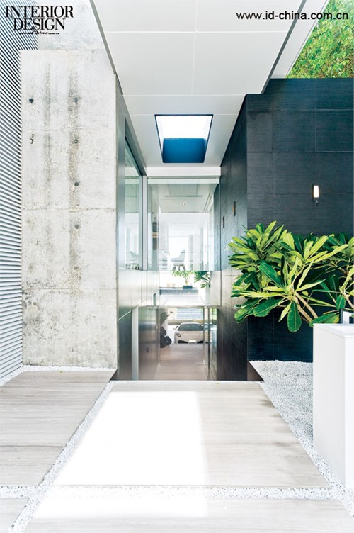 設計師以不同的物料及布局增加室內的層次, 突顯空間上的變化。