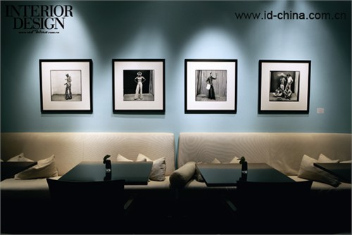 Gallery Hotel Art，墻面的展品隨展覽更換而改變。