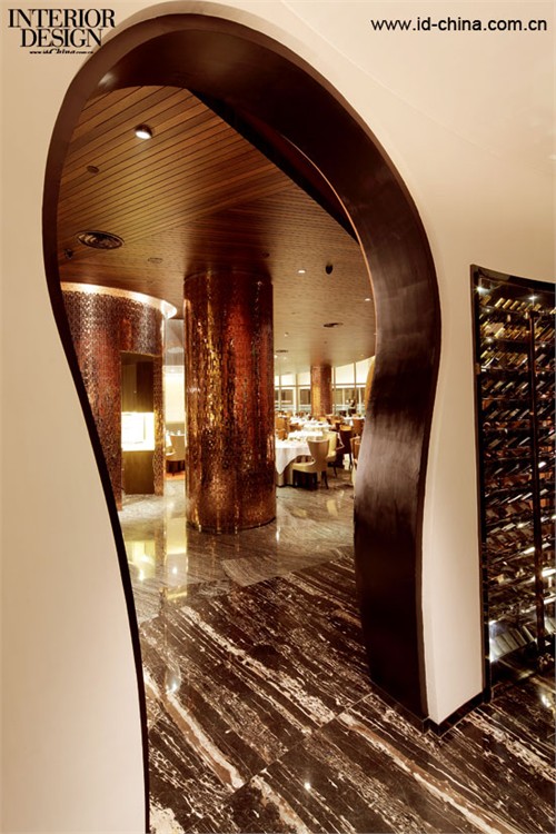 蘇浙匯大堂，金碧輝煌。