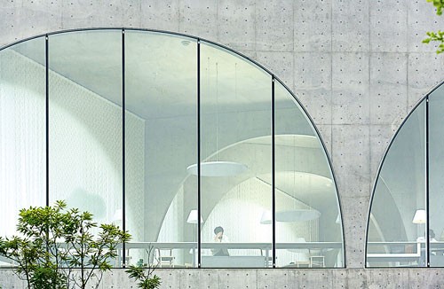 自由的思想棲息地-Tama Art College Library　3