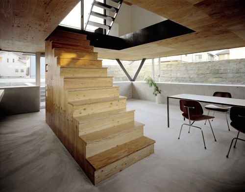 穴居House in Saijo 2