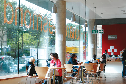 創造積極的就醫體驗-Richard Desmond兒童眼科中心3