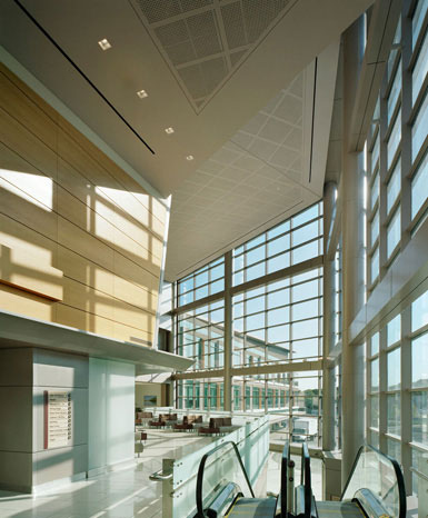 美國紐約Stony Brook大學(xué)醫(yī)學(xué)中心進(jìn)行擴(kuò)建4