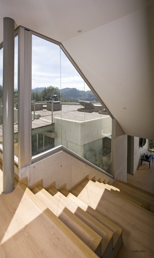 國外草根建筑神秘曝光 哥倫比亞V型設計3