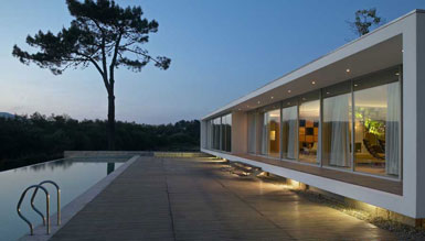 dEMM事務(wù)所設(shè)計葡萄牙的Cerveira屋1