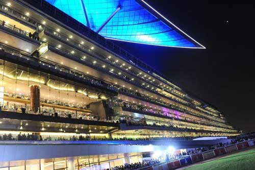 圖為落成儀式上主體樓的燈光效果