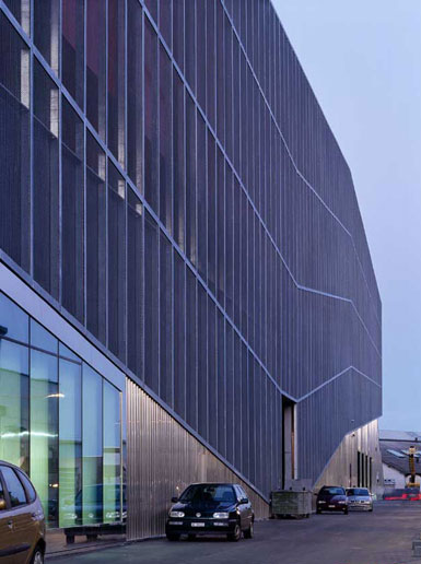 瑞士納沙泰爾建造新的足球場(chǎng)6