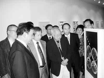 “漢字藝術海報設計交流展”臺北開幕