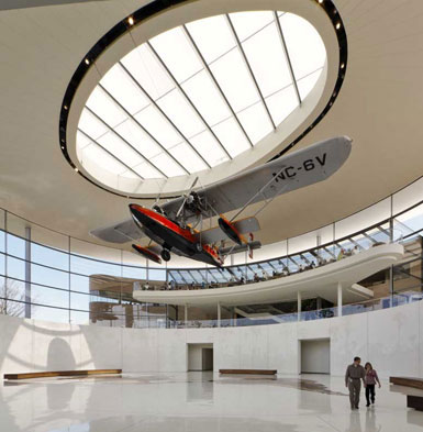 福斯特設計的福塔雷薩廳開放6