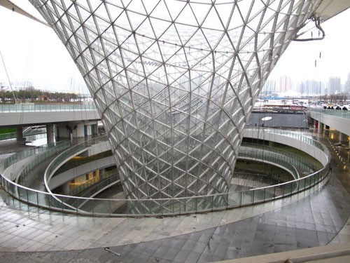 盛會之際的追問--上海世博會建筑4