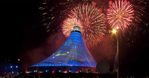 福斯特設計哈薩克斯坦Khan Shatyr娛樂中心 3