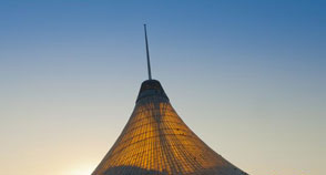 福斯特設計哈薩克斯坦Khan Shatyr娛樂中心 1