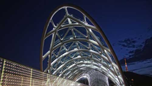 格魯吉亞第比利斯“和平橋”正式開放3