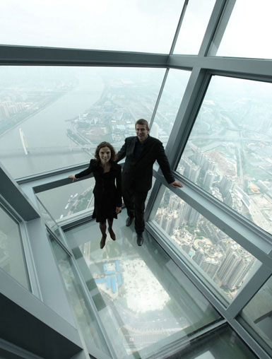 世界上最高的電視塔在廣州開放2