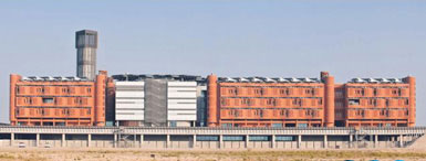 福斯特的阿聯酋Masdar學院即將完工1