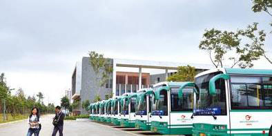 交通車站的建設是國際東城快速發展的一個重要環節，這是已建成的公交車站。