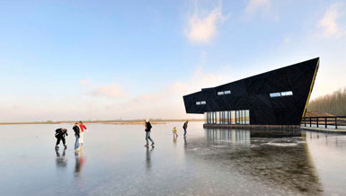 Drost + van Veen事務(wù)所設(shè)計(jì)阿爾默勒“自然教育中心”2