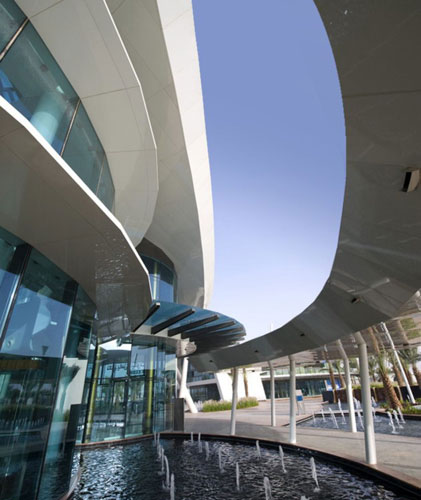 阿布扎比亞斯島游艇俱樂部：OOA 4