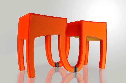 倚子_ 一起坐下，緊緊倚靠