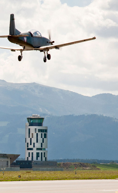 奧地利采爾特維克機場建造新的交通管制塔兼消防站1