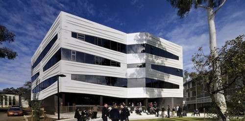 赫德利?布爾中心3