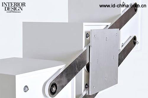 Christian Kim設計蹺蹺板書架-3