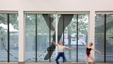 英國菲尼克斯舞蹈劇院在利茲開放 6