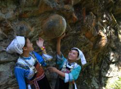 匪夷所思！！石頭居然能自行長出頭發